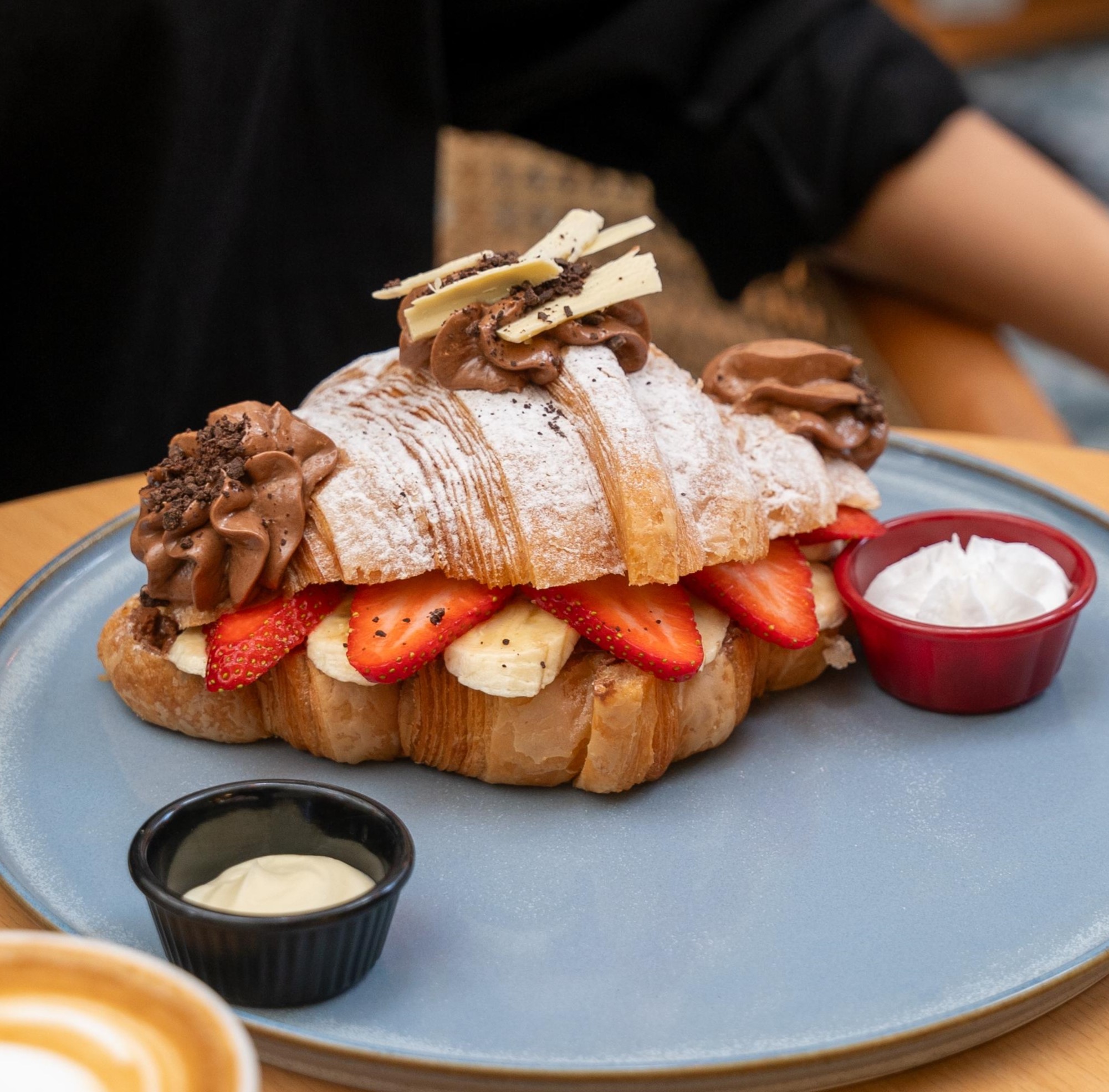 Chocolate Feast Kruvasan Sandviç